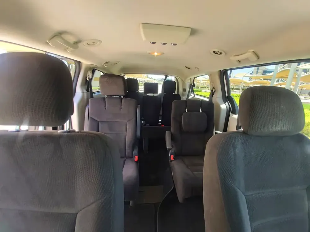 DODGE CARAVAN 7 SEATER 2017, LIKE NEW, ORIGINAL PAINT - Image 6