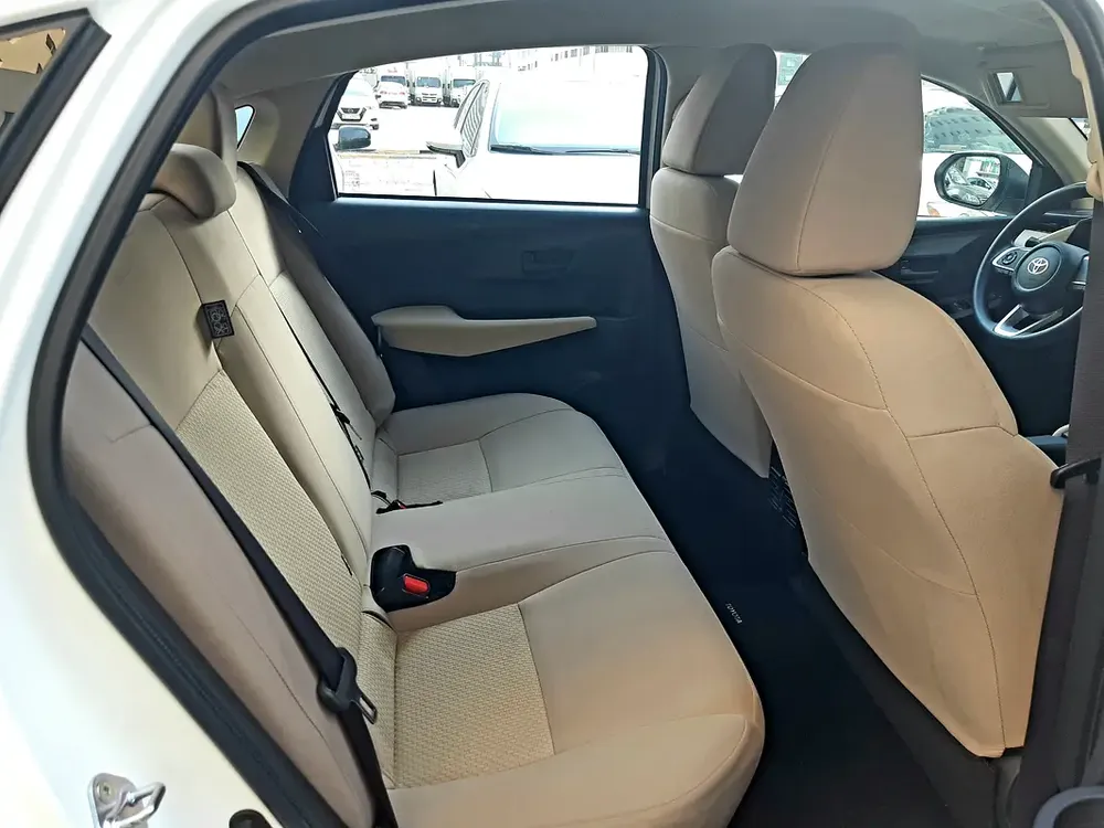 ALMOST NEW TOYOTA YARIS 1.5L SE 2023 GCC SPEC NO ACCIDENT 100% ORIGINAL PAINT CAR PLAY NAV LED LIGHT - Image 15