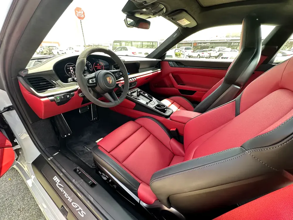 2026 Porsche 911 Carrera GTS - GCC Specs - - Image 12