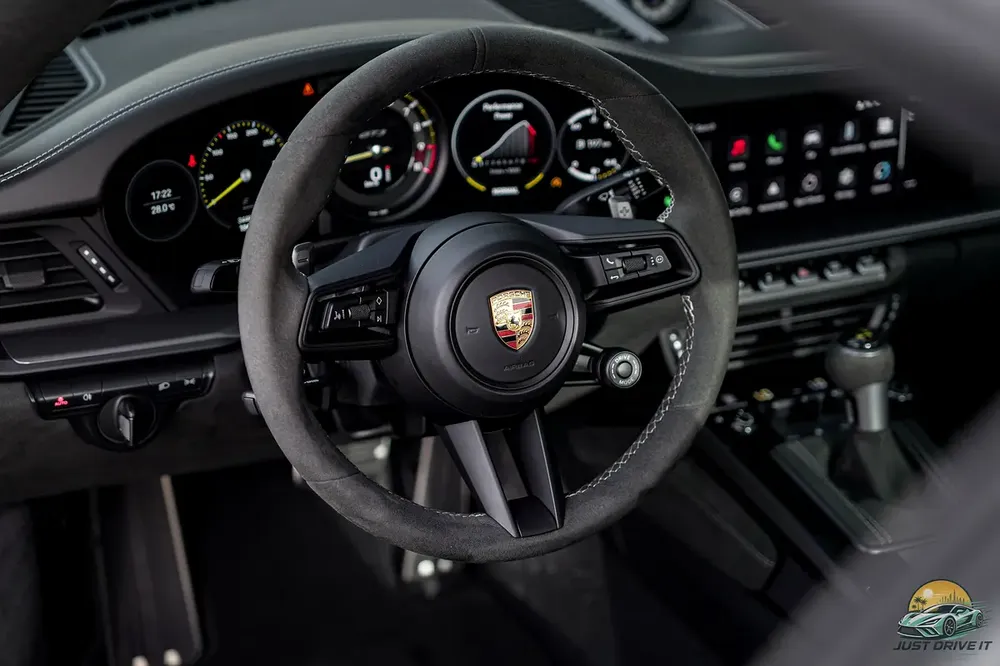 2022 Porsche 911 GT3 992 - GCC Specs - Al Naboodah warranty 09/2027 - Image 20