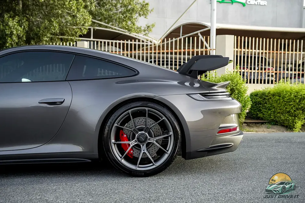 2022 Porsche 911 GT3 992 - GCC Specs - Al Naboodah warranty 09/2027 - Image 8