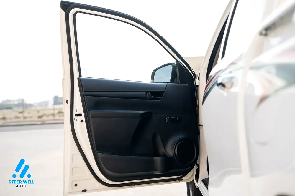 2022 Toyota Hilux GL 2.7 L Automatic – GCC Specs Dual Cab Pickup | Book Now - Image 10