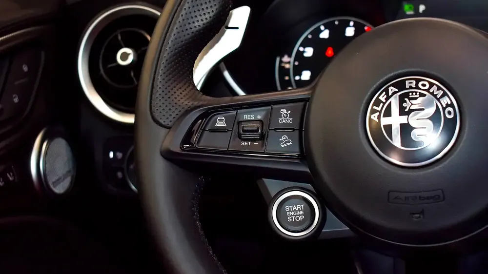 0% DP |AED 1,915/Month | Alfa Romeo | Stelvio Veloce | 2022 | Gargash Warranty and Service - Image 11