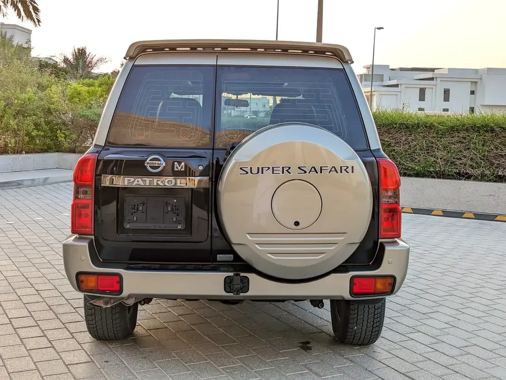 2021 NISSAN PATROL SUPER SAFARI GCC ORIGINAL PAINT IN EXCELLENT CONDITION - Image 16