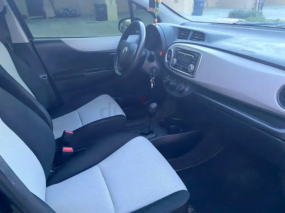 Toyota Yaris 2014 | GCC Specs accident free very low mileage family car - Image 12