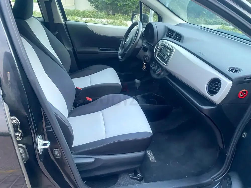 Toyota Yaris 2014 | GCC Specs accident free very low mileage family car - Image 14