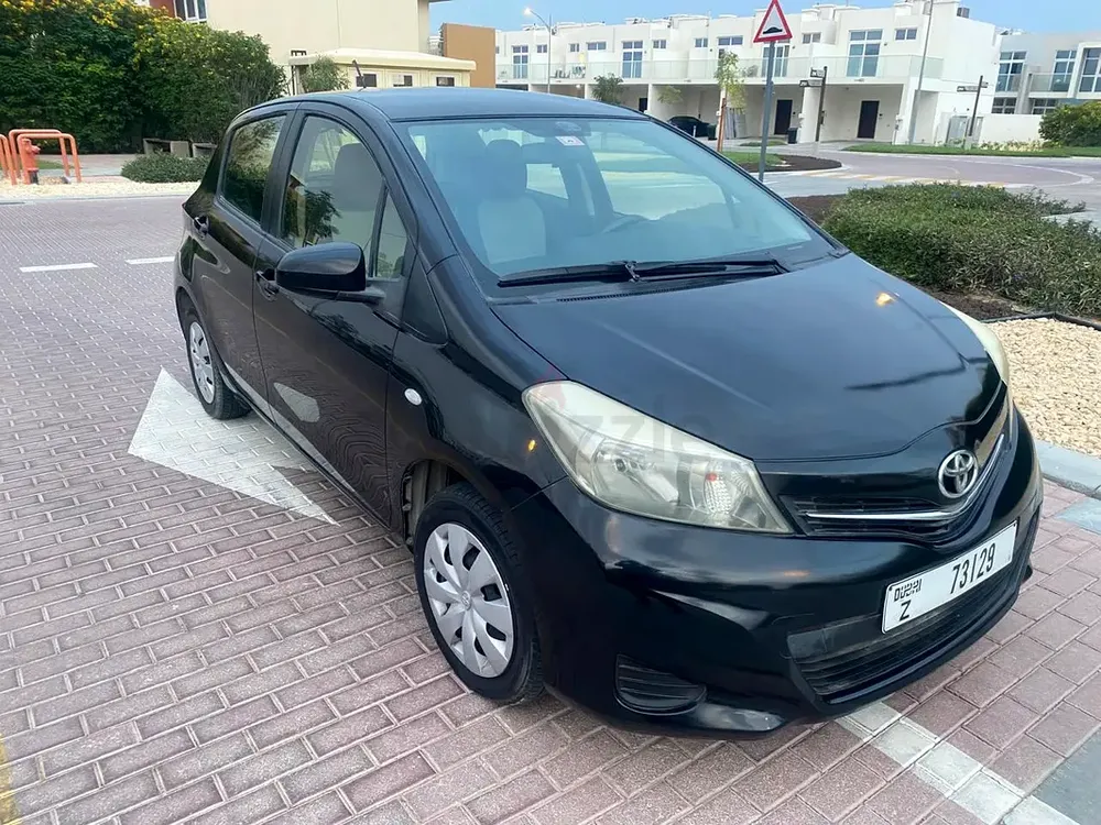 Toyota Yaris 2014 | GCC Specs accident free very low mileage family car - Image 4