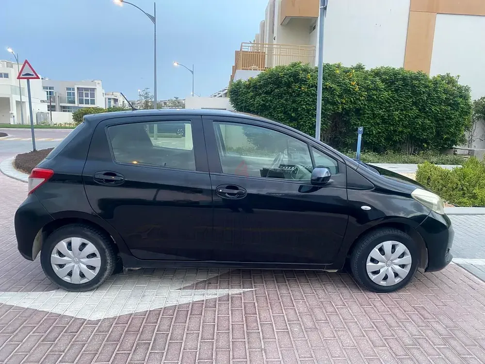 Toyota Yaris 2014 | GCC Specs accident free very low mileage family car - Image 8