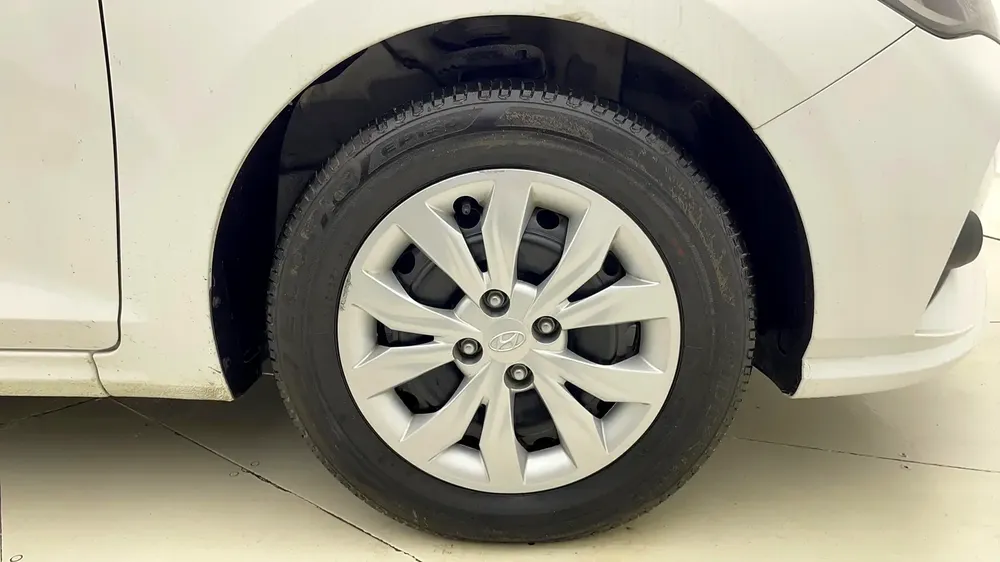 AED 572/m | 0 DP | Free 3 Months Warranty | Service History | 30 Day Return | HYUNDAI ACCENT 2023 - Image 12