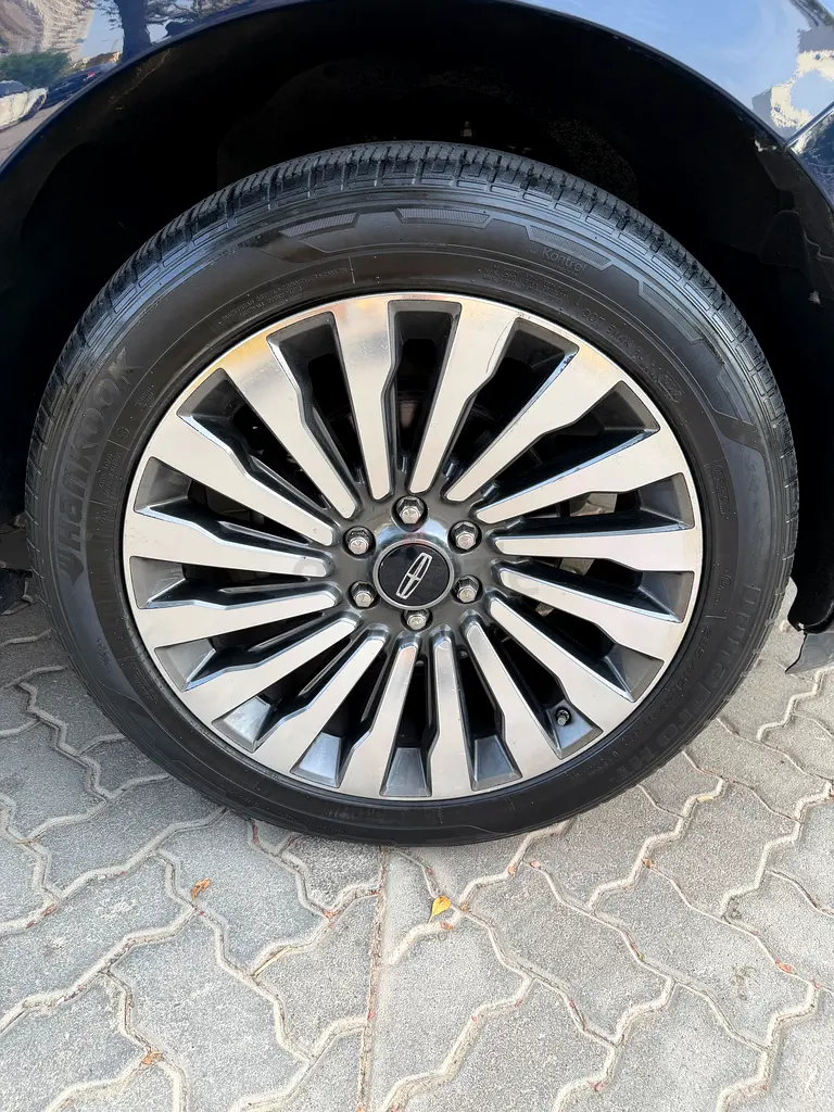 Linclon navigator Reserve 2018 gcc ( low km ) - Image 19