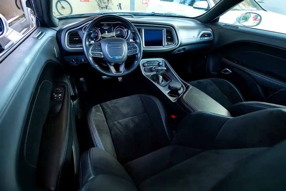 Dodge Challenger 2021 GCC specs - Image 12