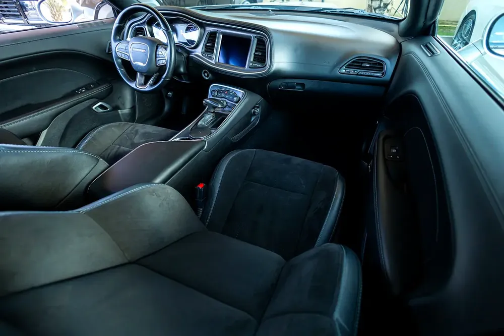 Dodge Challenger 2021 GCC specs - Image 16