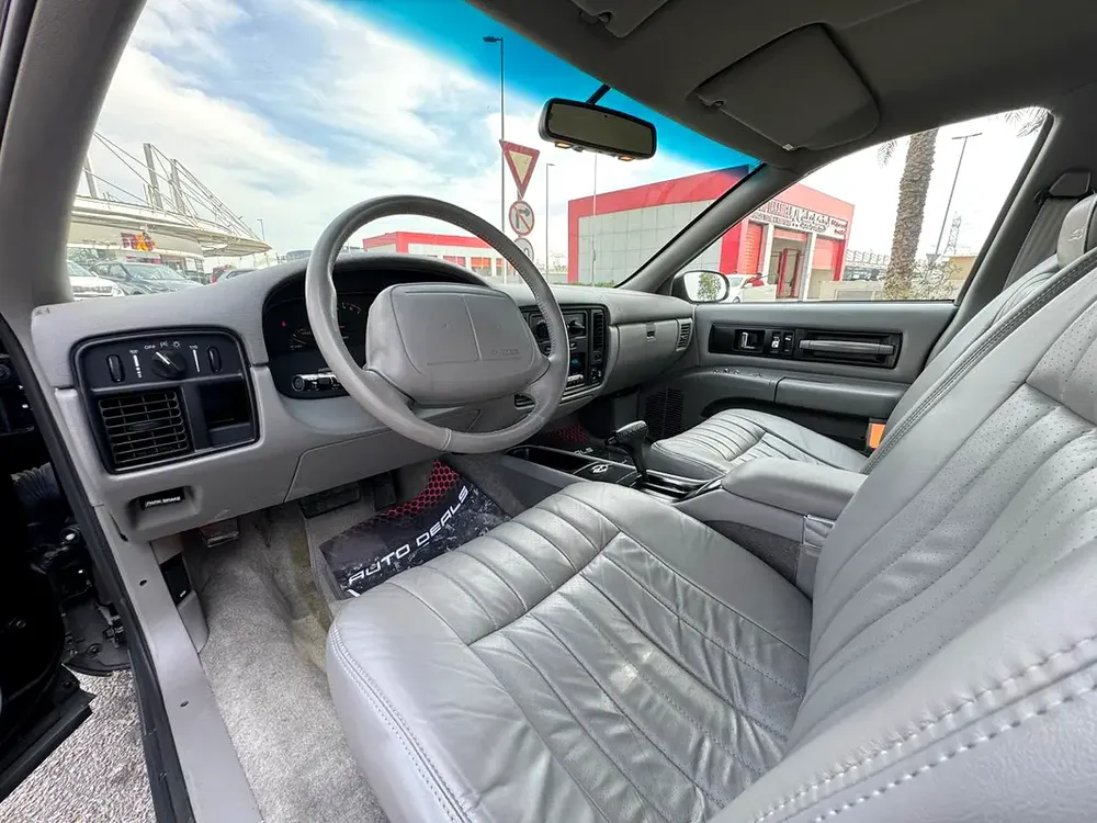 Chevrolet Impala 1996, Japanese Specs only 500 km - Image 10