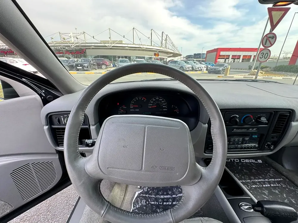 Chevrolet Impala 1996, Japanese Specs only 500 km - Image 11