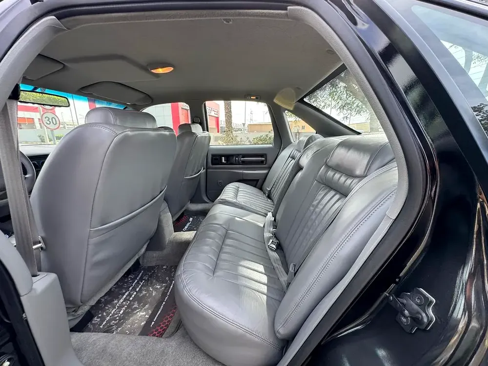 Chevrolet Impala 1996, Japanese Specs only 500 km - Image 12