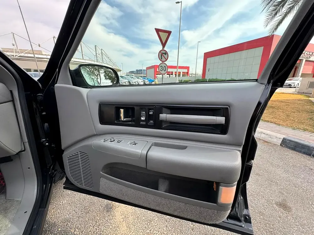 Chevrolet Impala 1996, Japanese Specs only 500 km - Image 15