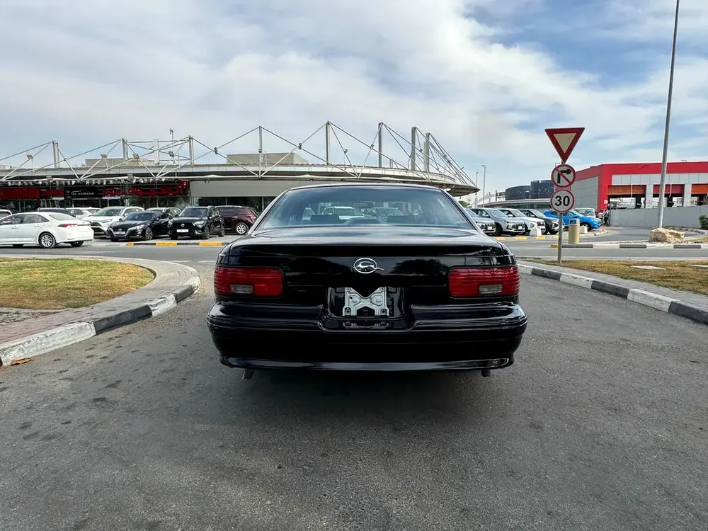 Chevrolet Impala 1996, Japanese Specs only 500 km - Image 6