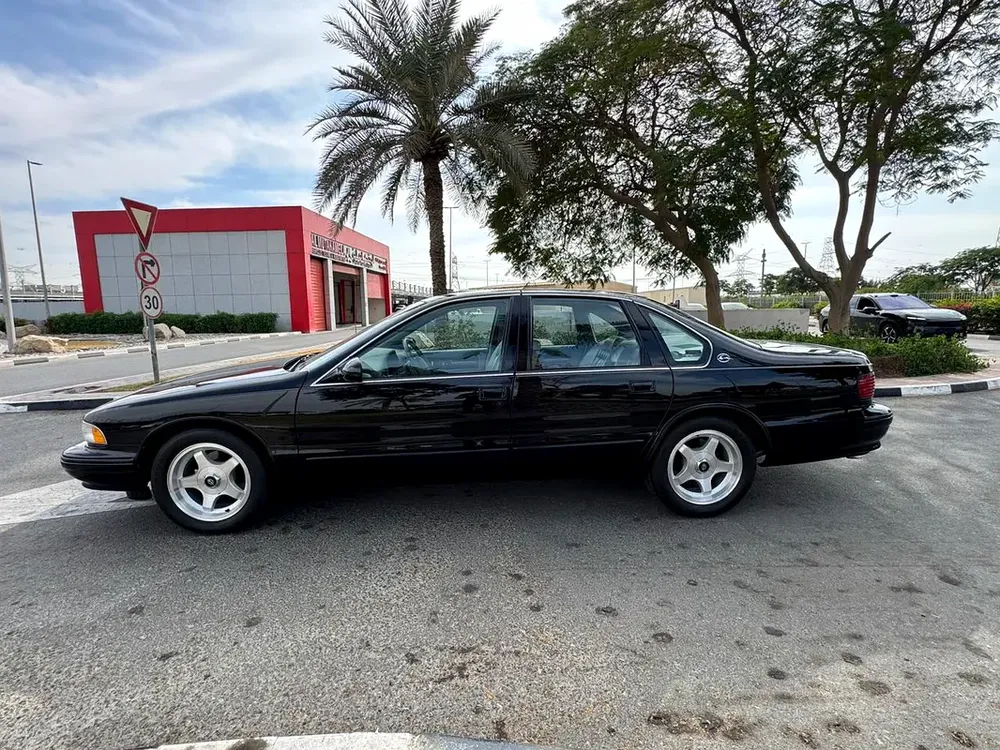 Chevrolet Impala 1996, Japanese Specs only 500 km - Image 8