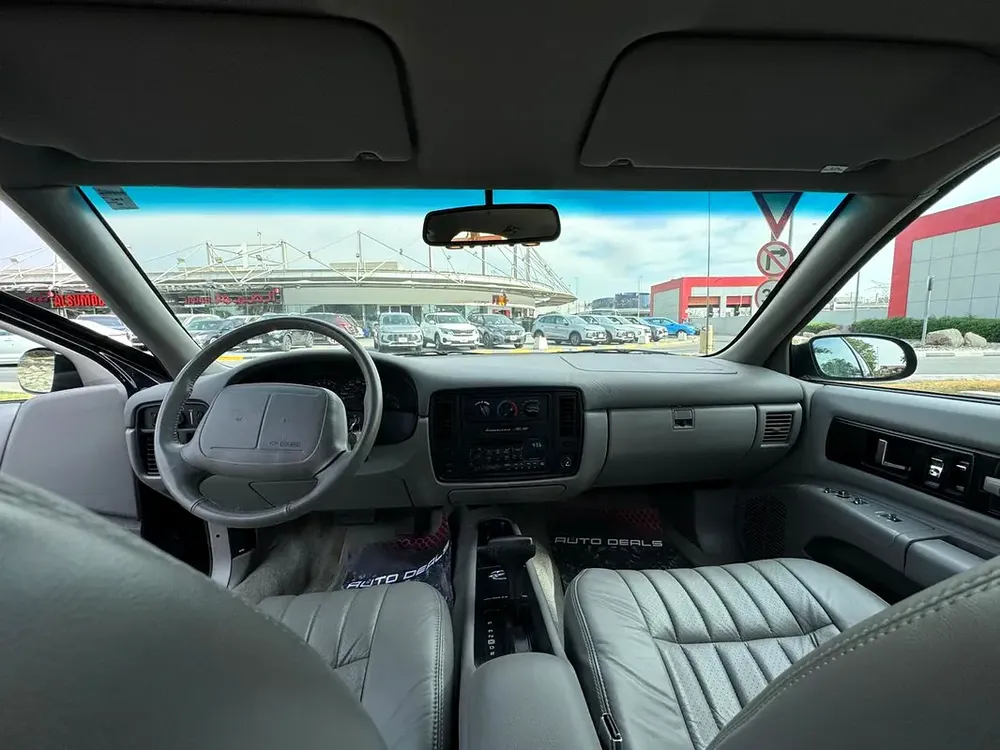 Chevrolet Impala 1996, Japanese Specs only 500 km - Image 9