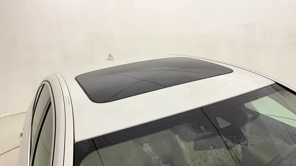 AED 2,046/month | 0 Downpayment | Free 1 Year Warranty | BMW 520I 2023 - Image 12