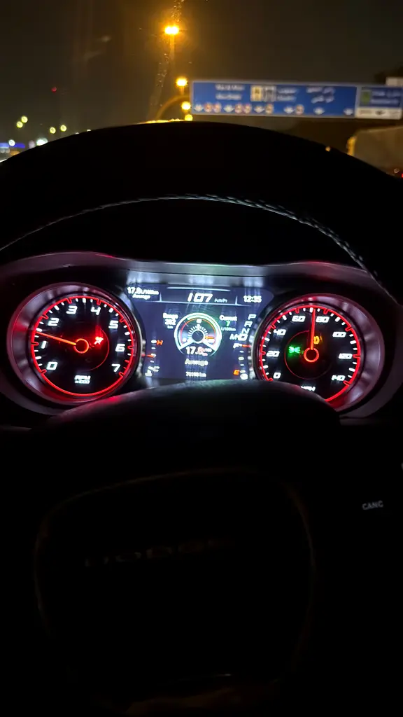 Charger SXT - Image 10