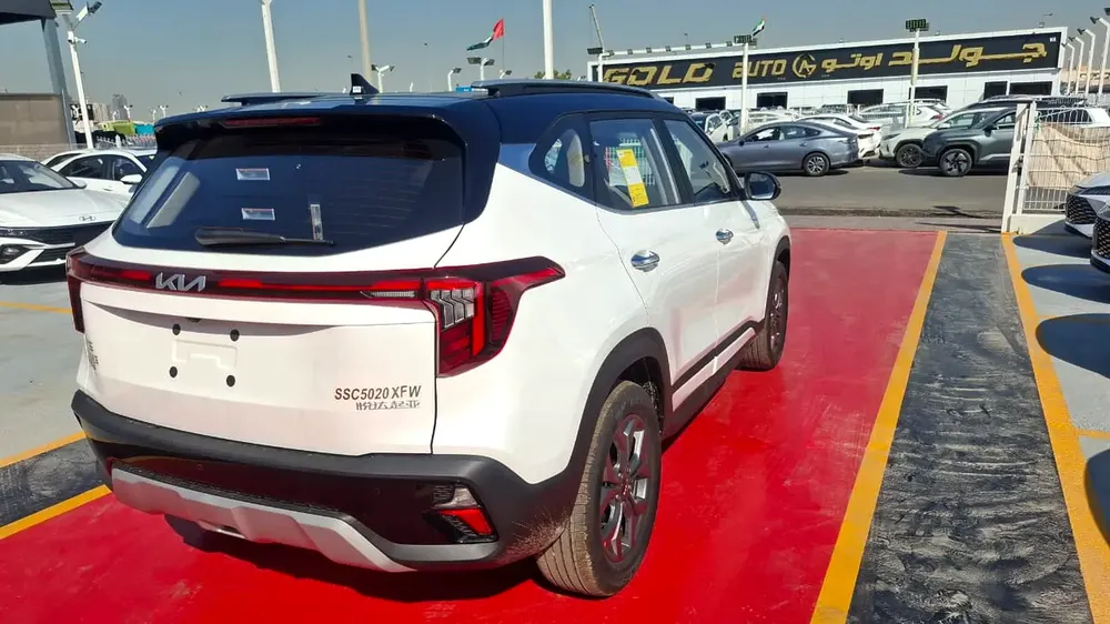 2025 kia seltos - Image 16