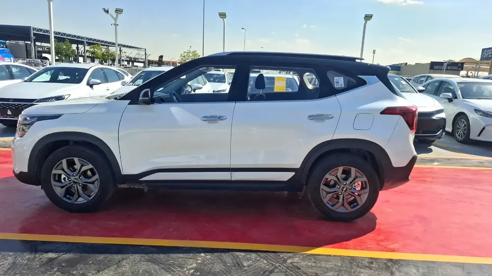 2025 kia seltos - Image 18