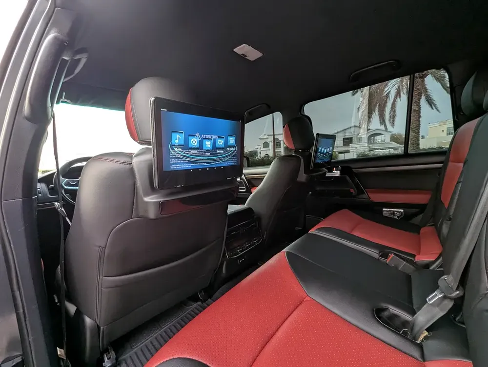 Toyota Land Cruiser GXR 2011 Facelifted 2026 With Interior and Exterior GCC Specs - Image 13