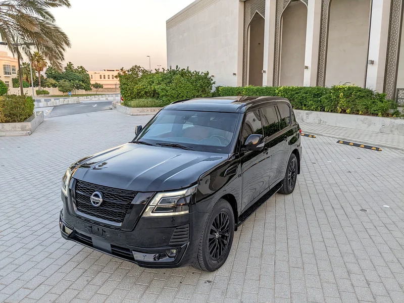 NISSAN PATROL 2010 FACELIFTED 2023 V8 G.C.C FULL OPTION IN EXCELLENT CONDITION - Image 11