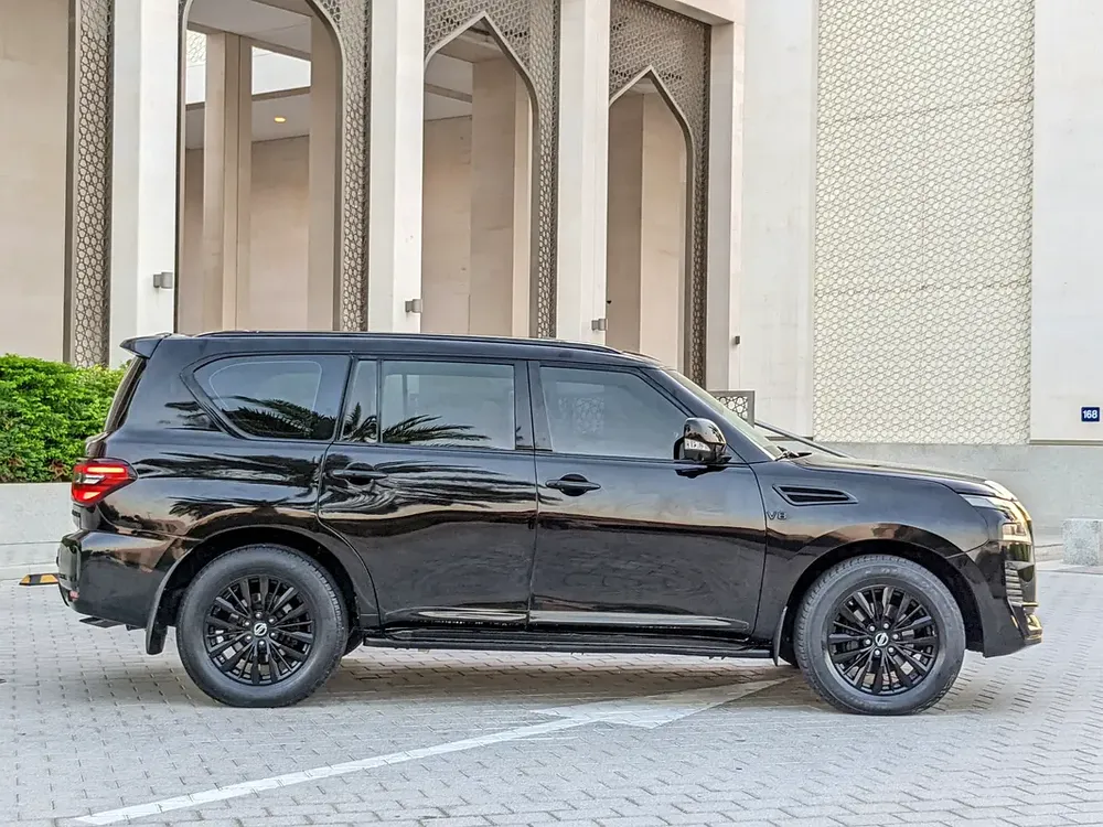 NISSAN PATROL 2010 FACELIFTED 2023 V8 G.C.C FULL OPTION IN EXCELLENT CONDITION - Image 15