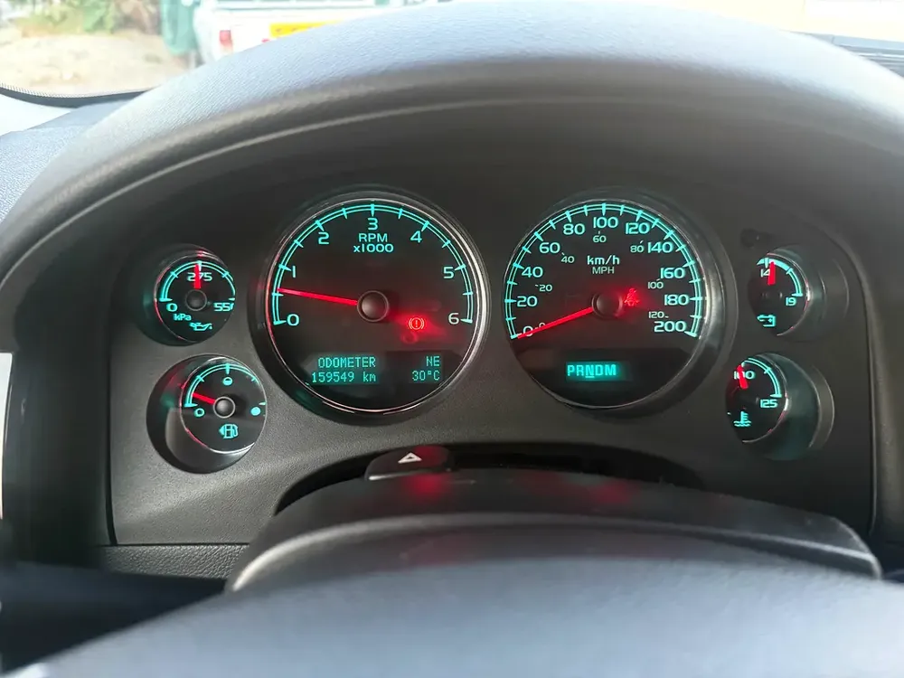 GMC Yukon Denali 2013 - GCC Specs - Well Maintained- Excellent condition - First owner - Image 8