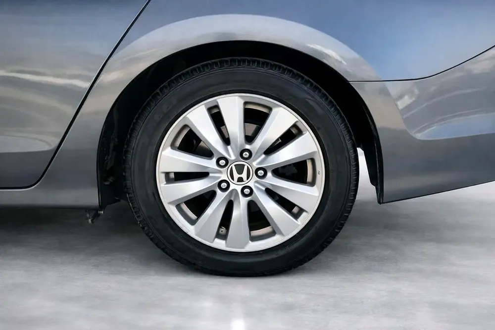 Honda Accord 2009 LX | GCC Specs | Reliable  Well Maintained - Image 6