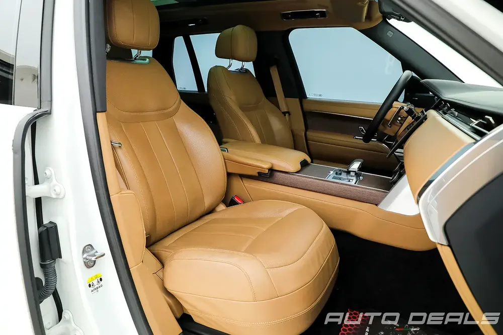 2023 Land Rover Vouge HSE P400 | GCC Specs | Warranty | Service Contract | Pristine Condition - Image 18