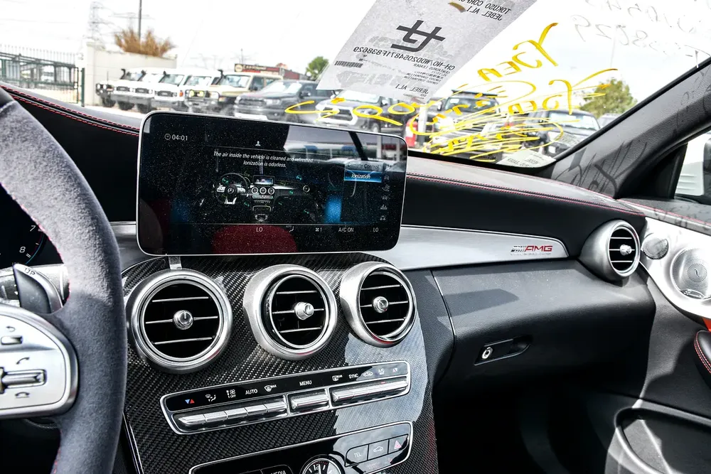2019 - BENZ C63 S CABRIOLET  - SUPER CLEAN - LIKE NEW - ONLY 68,000 KM - Image 12