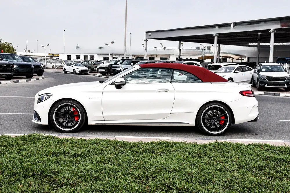 2019 - BENZ C63 S CABRIOLET  - SUPER CLEAN - LIKE NEW - ONLY 68,000 KM - Image 5