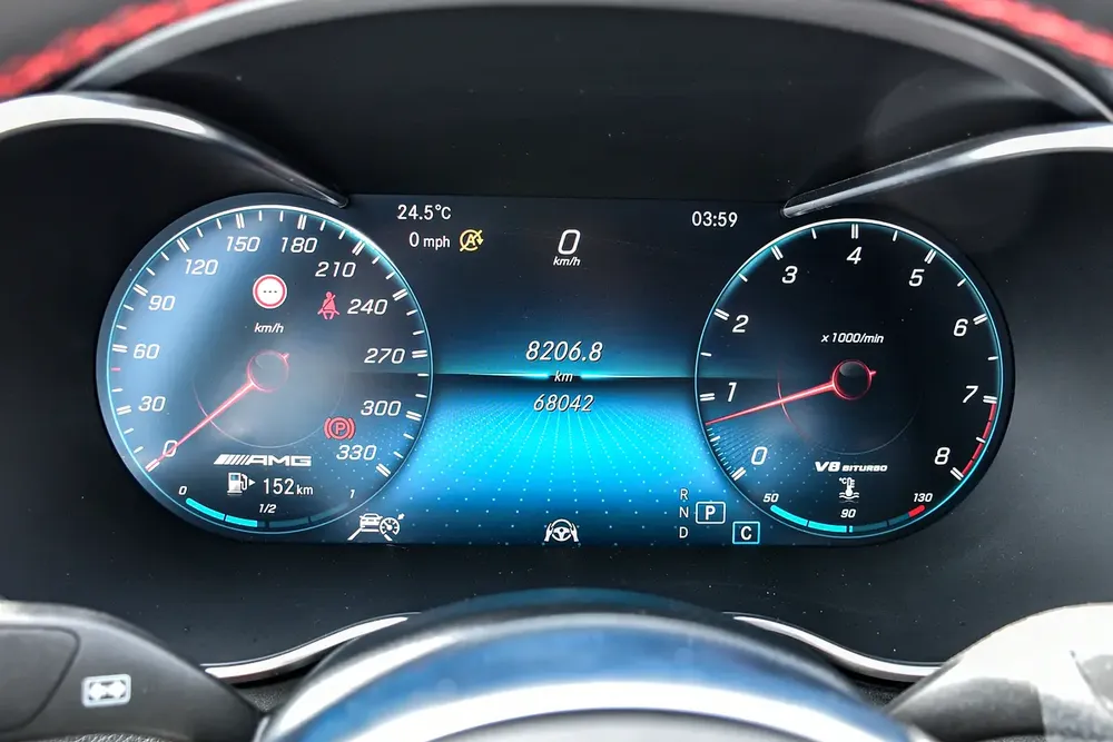 2019 - BENZ C63 S CABRIOLET  - SUPER CLEAN - LIKE NEW - ONLY 68,000 KM - Image 9
