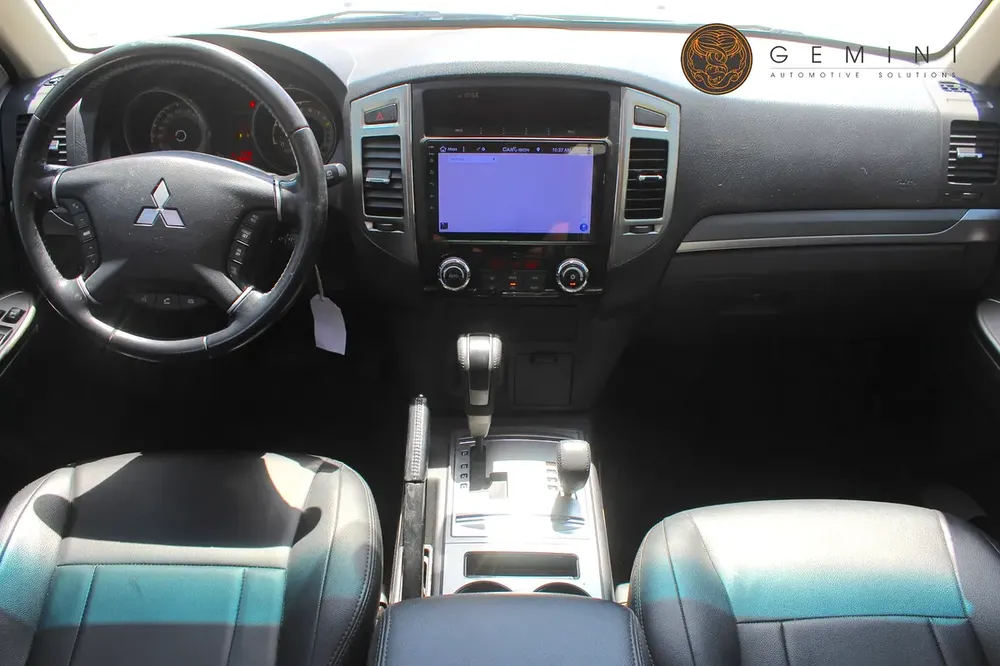 Mitsubishi Pajero 3.5 4WD GLS Top 2022 GCC with WARRANTY - Image 12