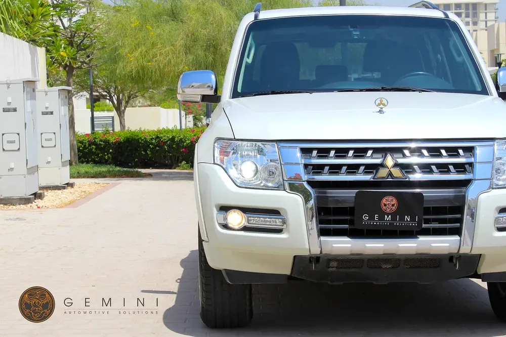 Mitsubishi Pajero 3.5 4WD GLS Top 2022 GCC with WARRANTY - Image 18