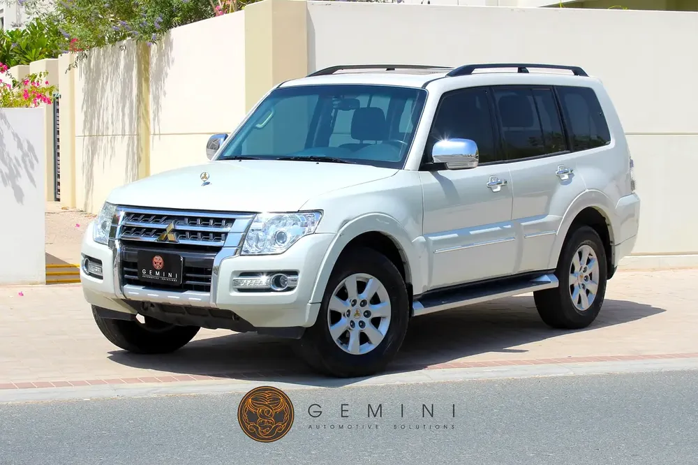 Mitsubishi Pajero 3.5 4WD GLS Top 2022 GCC with WARRANTY - Image 20