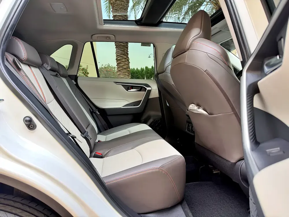 GCC RAV 4 ADVENTURE / UNDER WARRANTY - Image 11