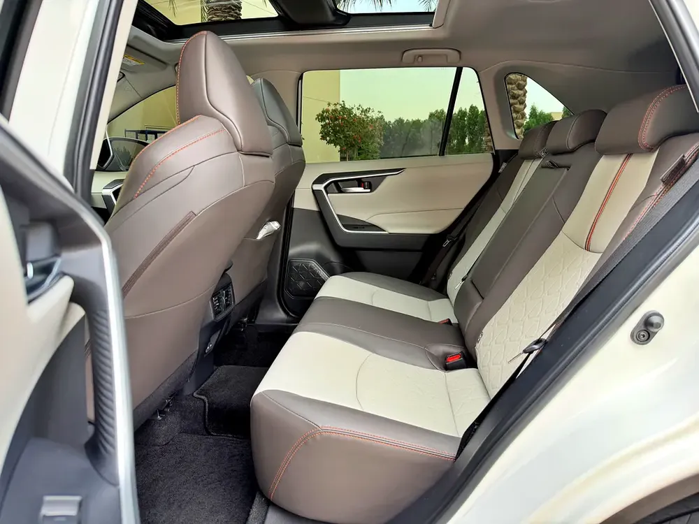GCC RAV 4 ADVENTURE / UNDER WARRANTY - Image 12