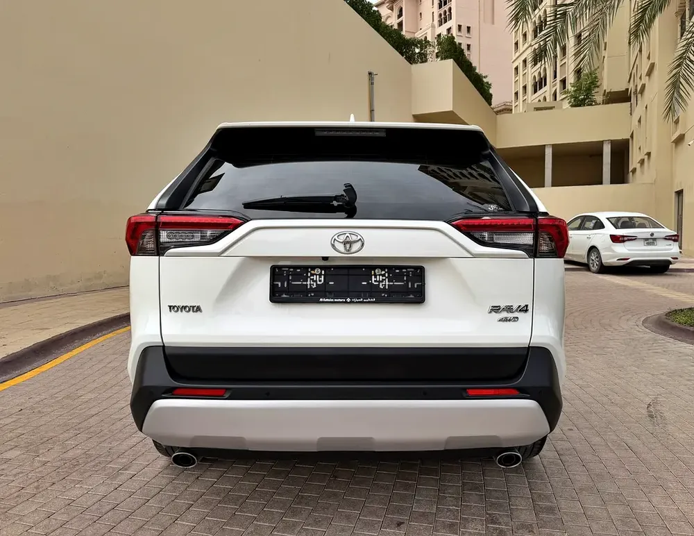 GCC RAV 4 ADVENTURE / UNDER WARRANTY - Image 8