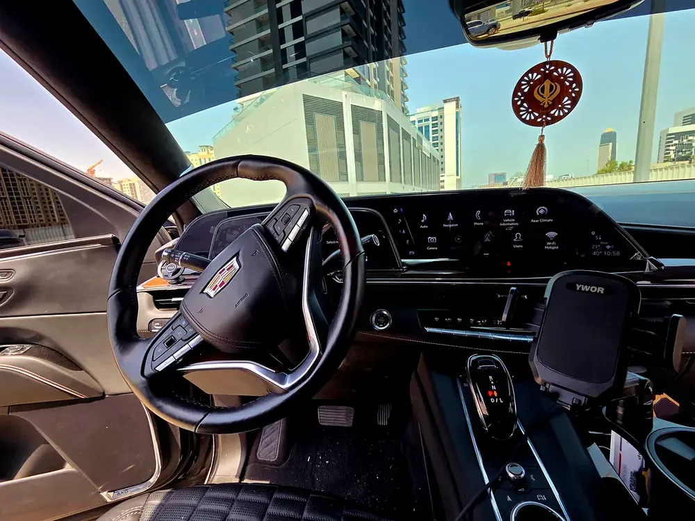2023 Cadillac Escalade Sport Platinum | GCC Specs | Low Mileage - Image 10