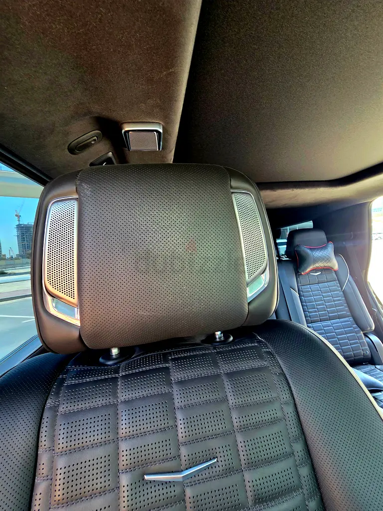 2023 Cadillac Escalade Sport Platinum | GCC Specs | Low Mileage - Image 13