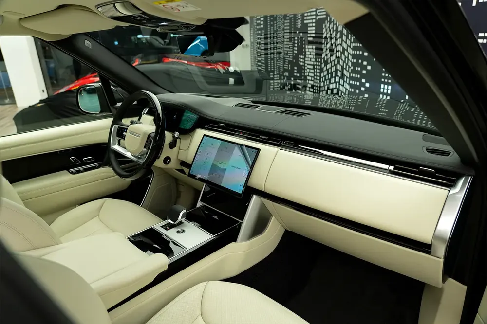 RANGE ROVER | VOGUE HSE P530 | GCC SPECS | MAIN DEALER WARRANTY - Image 14
