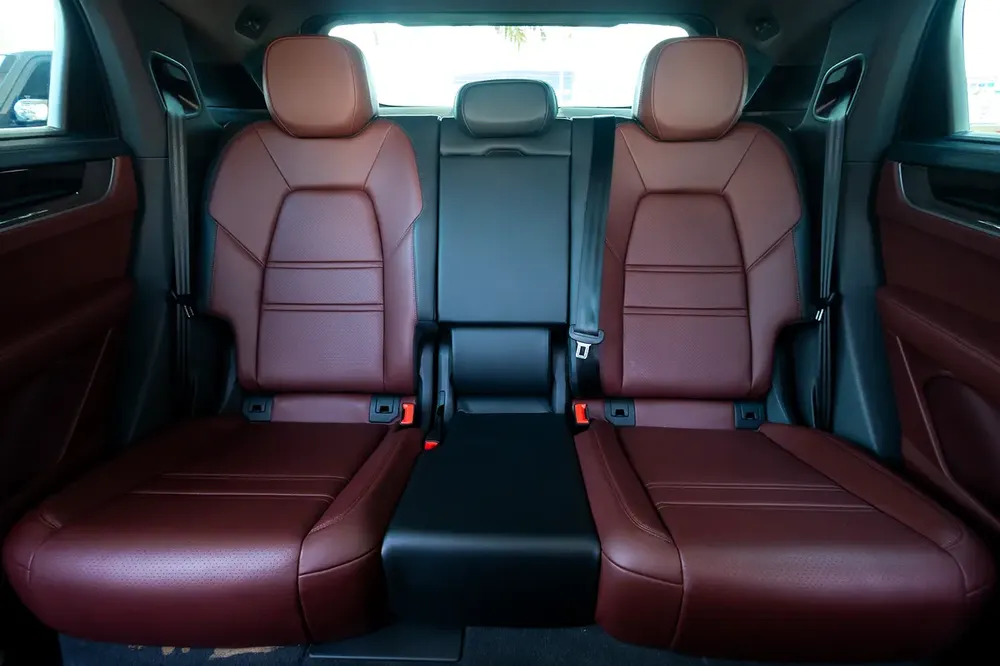 Agency Warranty | Service Contract | Porsche Cayenne 2024 GCC - Image 18