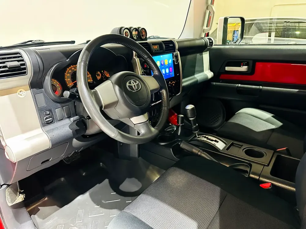 Toyota FJ Cruiser GXR 2019 GCC Specs-Warranty - Image 7