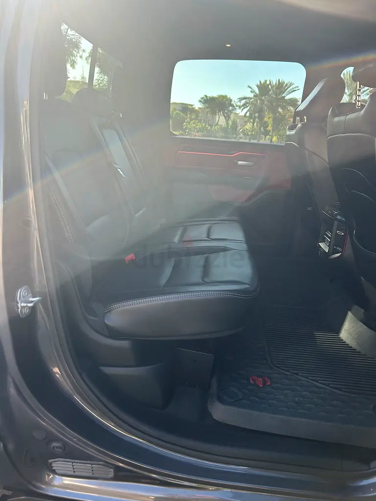 RAM 1500 Rebel Crew Cab 2021 | GCC Specs | Low Mileage - Image 11