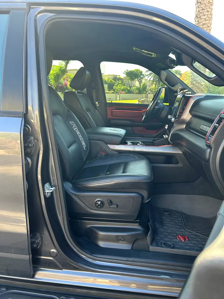RAM 1500 Rebel Crew Cab 2021 | GCC Specs | Low Mileage - Image 13