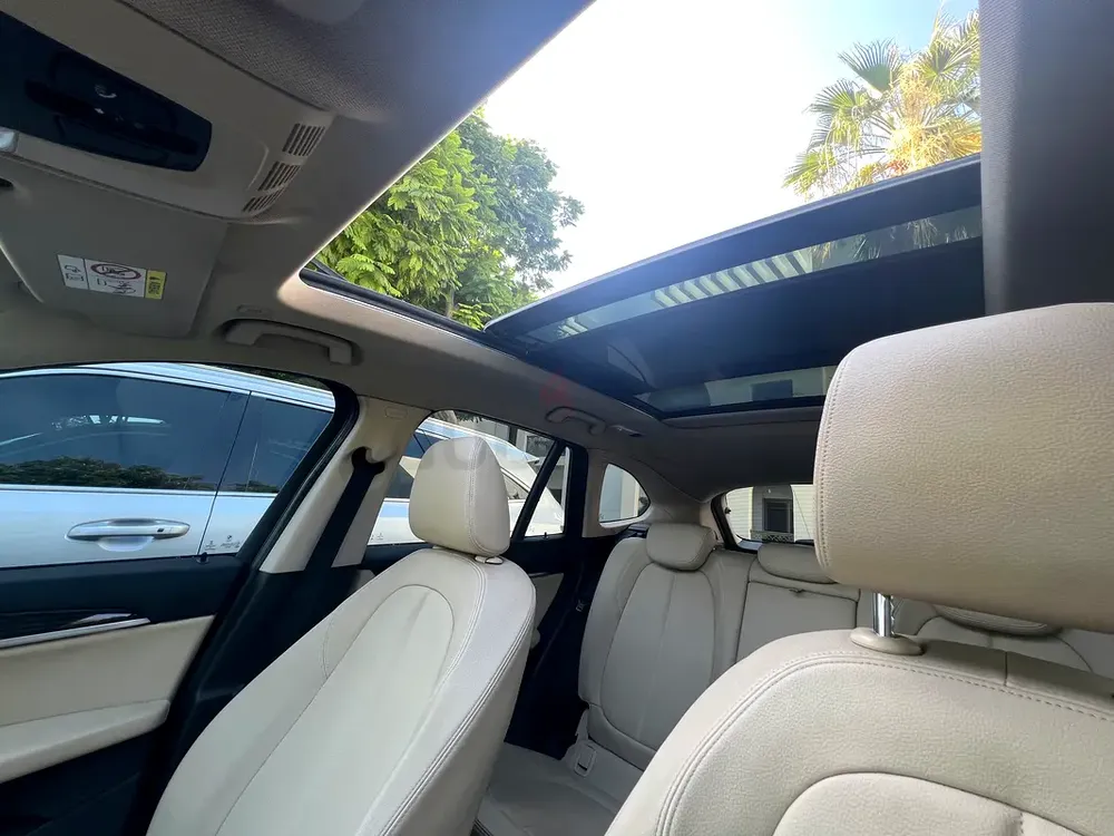 BMW X1 sDrive20i 2016 GCC Specs | Panoramic Roof - Image 14